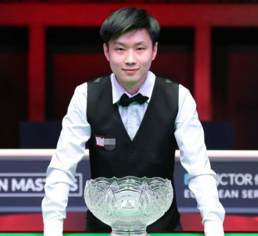 飞翔的坚实 飞翔的坚实