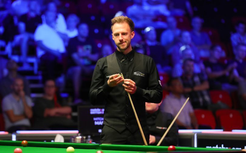 窗口前的密 窗口前的密